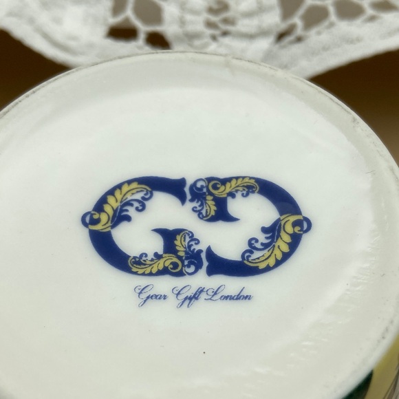 The Beatles ABBEY ROAD NW8 City Westminster Gear Gifts London Small Mug - Picture 2 of 7